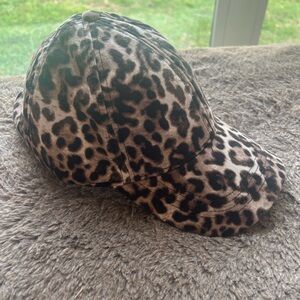 LOFT Black and Leopard Print Hat